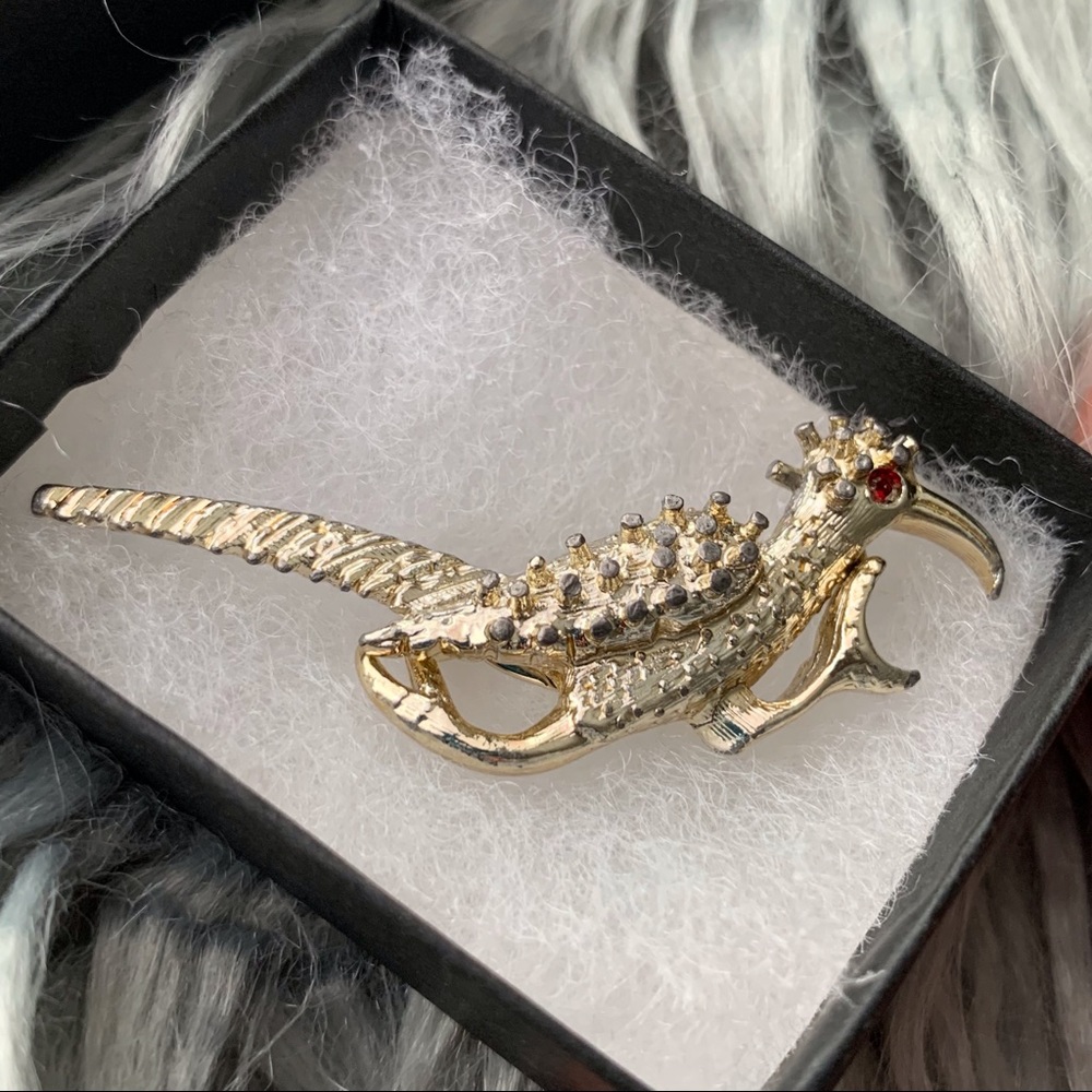 Vintage Road Runner Brooch Pin